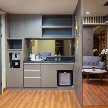The Alana Hotel & Conference Center Malioboro Yogyakarta By Aston Exteriör bild