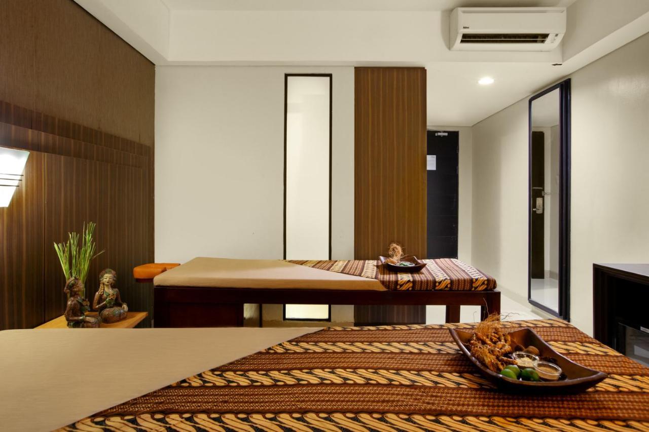 The Alana Hotel & Conference Center Malioboro Yogyakarta By Aston Exteriör bild