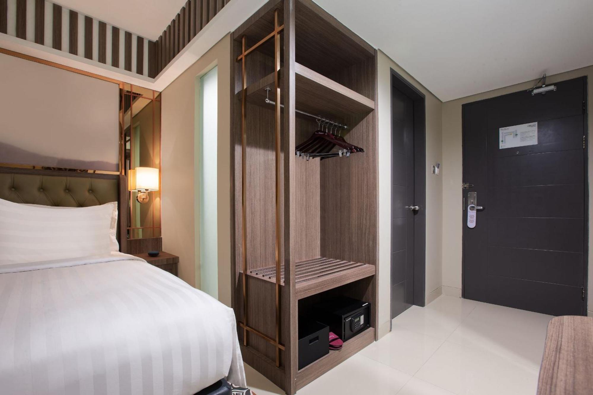 The Alana Hotel & Conference Center Malioboro Yogyakarta By Aston Exteriör bild