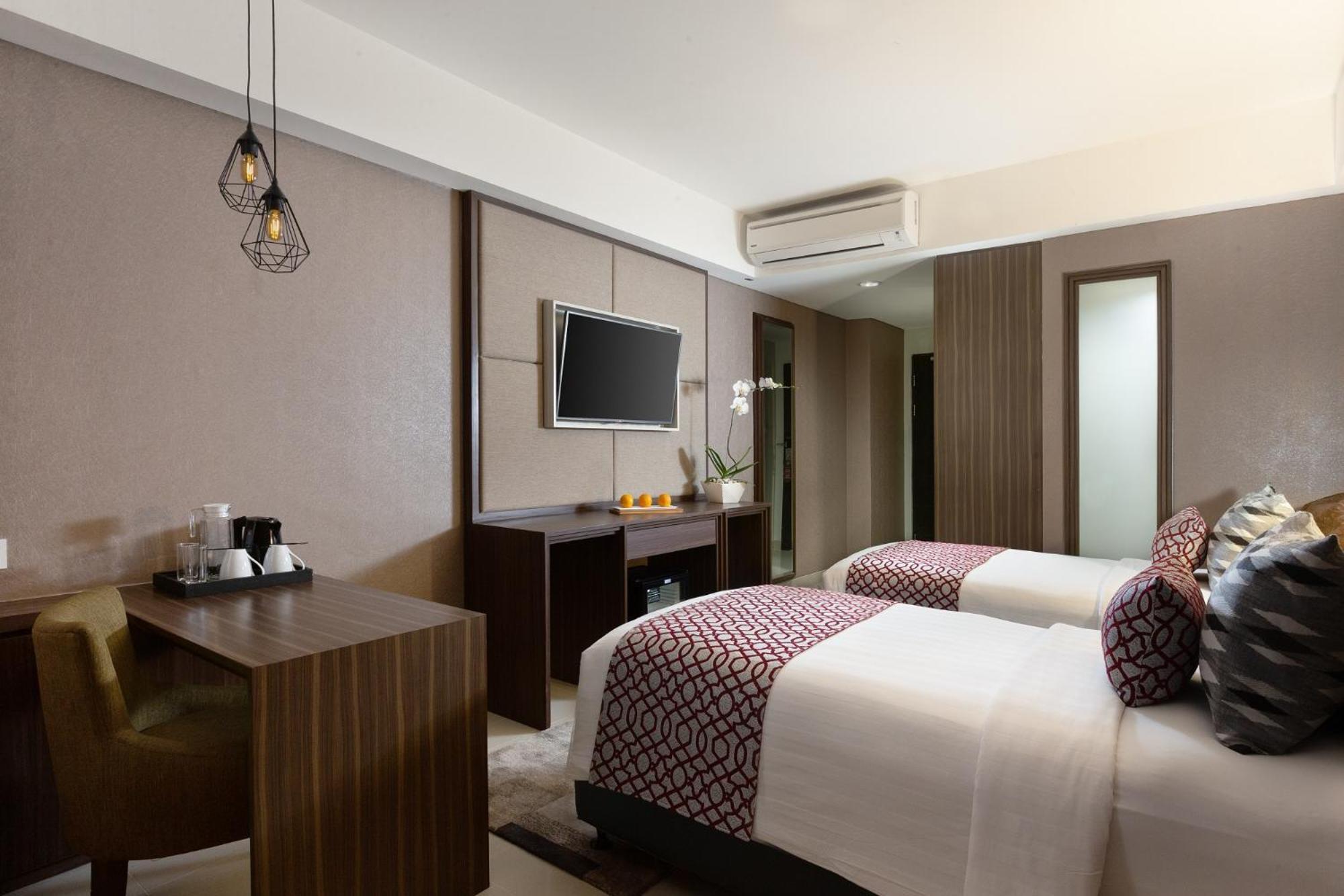 The Alana Hotel & Conference Center Malioboro Yogyakarta By Aston Exteriör bild