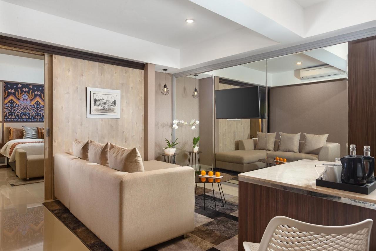 The Alana Hotel & Conference Center Malioboro Yogyakarta By Aston Exteriör bild