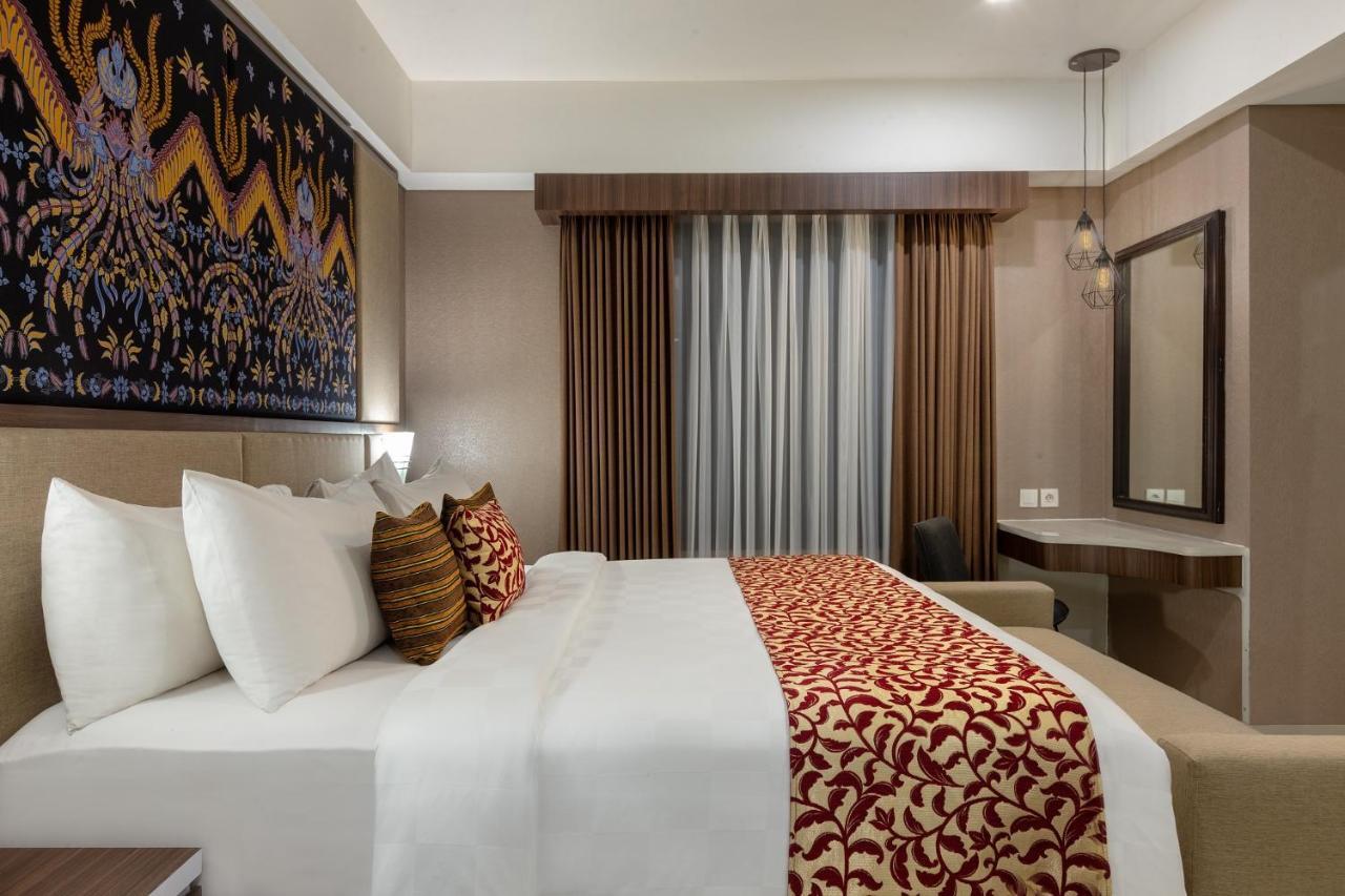 The Alana Hotel & Conference Center Malioboro Yogyakarta By Aston Exteriör bild