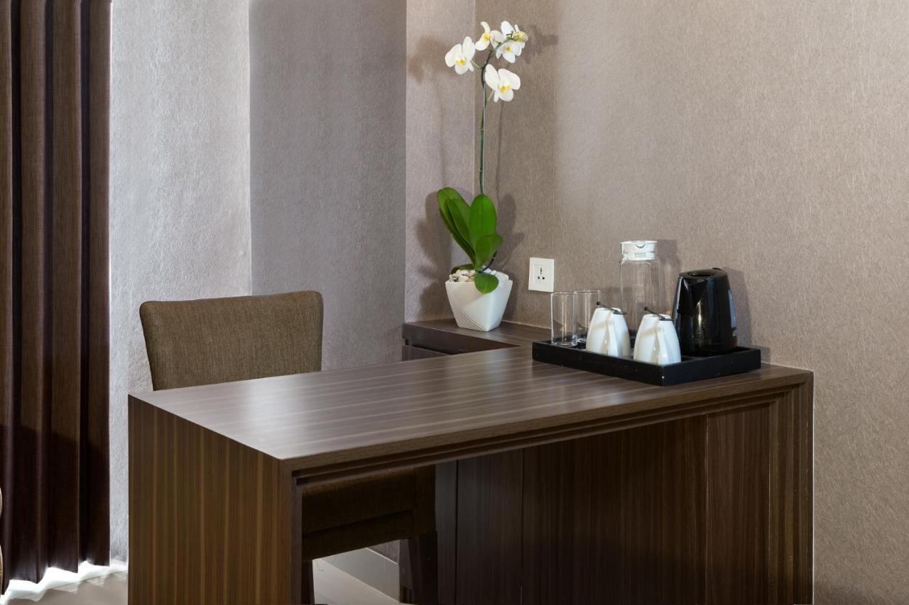 The Alana Hotel & Conference Center Malioboro Yogyakarta By Aston Exteriör bild