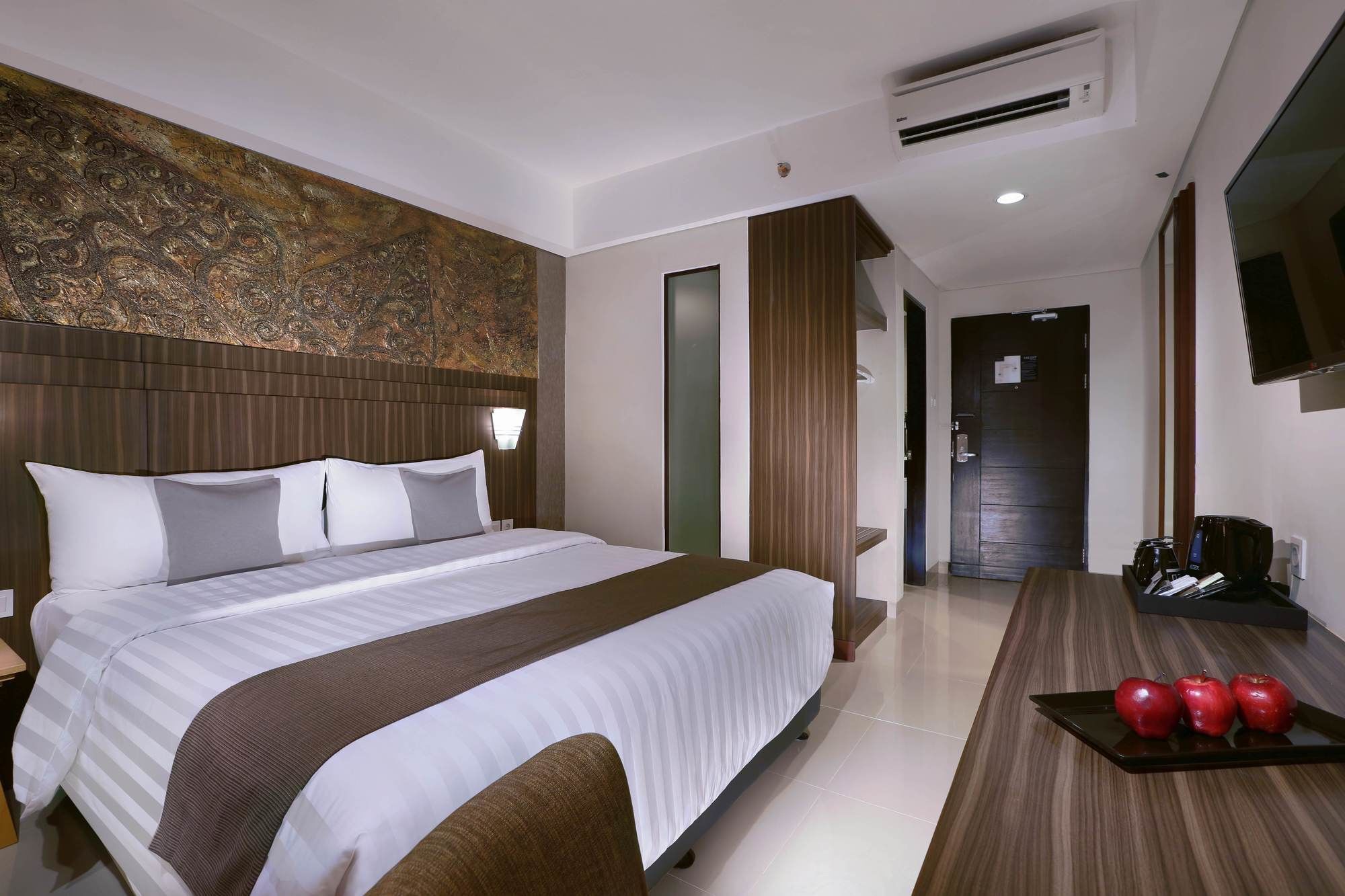 The Alana Hotel & Conference Center Malioboro Yogyakarta By Aston Exteriör bild