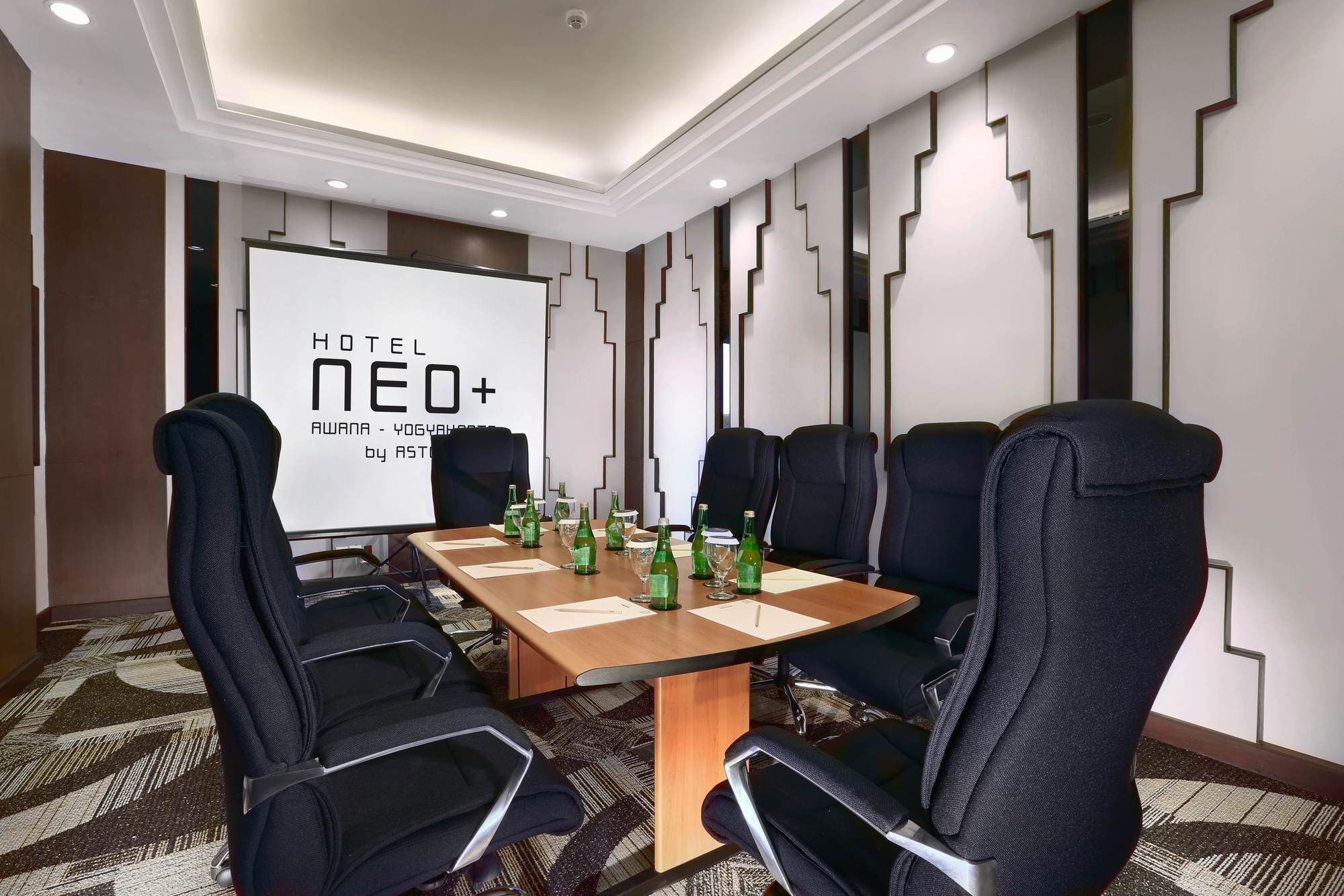 The Alana Hotel & Conference Center Malioboro Yogyakarta By Aston Exteriör bild