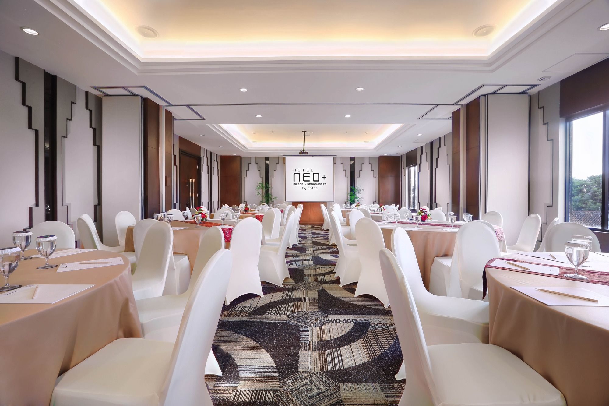 The Alana Hotel & Conference Center Malioboro Yogyakarta By Aston Exteriör bild