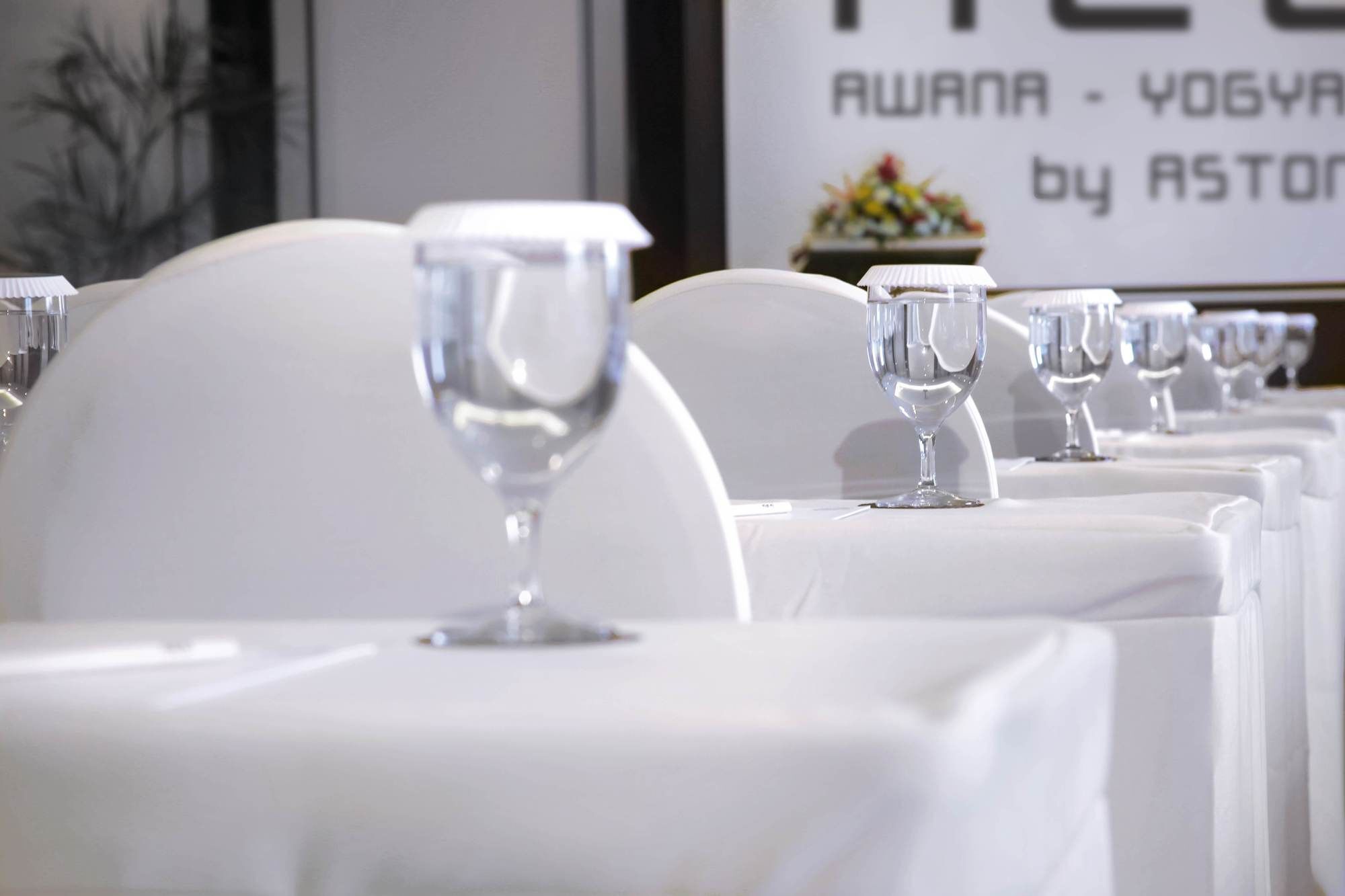 The Alana Hotel & Conference Center Malioboro Yogyakarta By Aston Exteriör bild